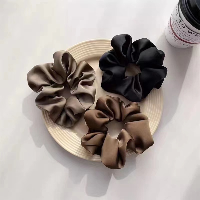 High-end Satin Scrunchy Hair Tie Retro Fabric Ball Headdress Ponytail Hair Tie Influencer Classy Hair Accessories